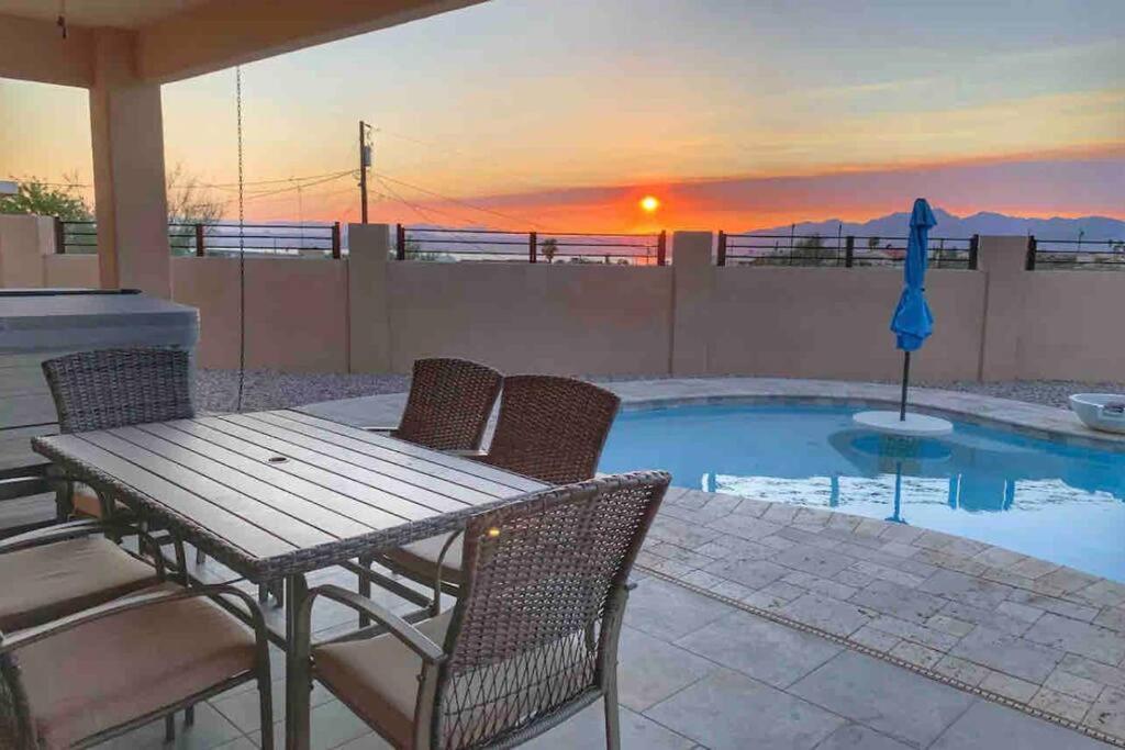 Havasu Retreat! Pool, Spa, Gym & View Lake Havasu City Ngoại thất bức ảnh
