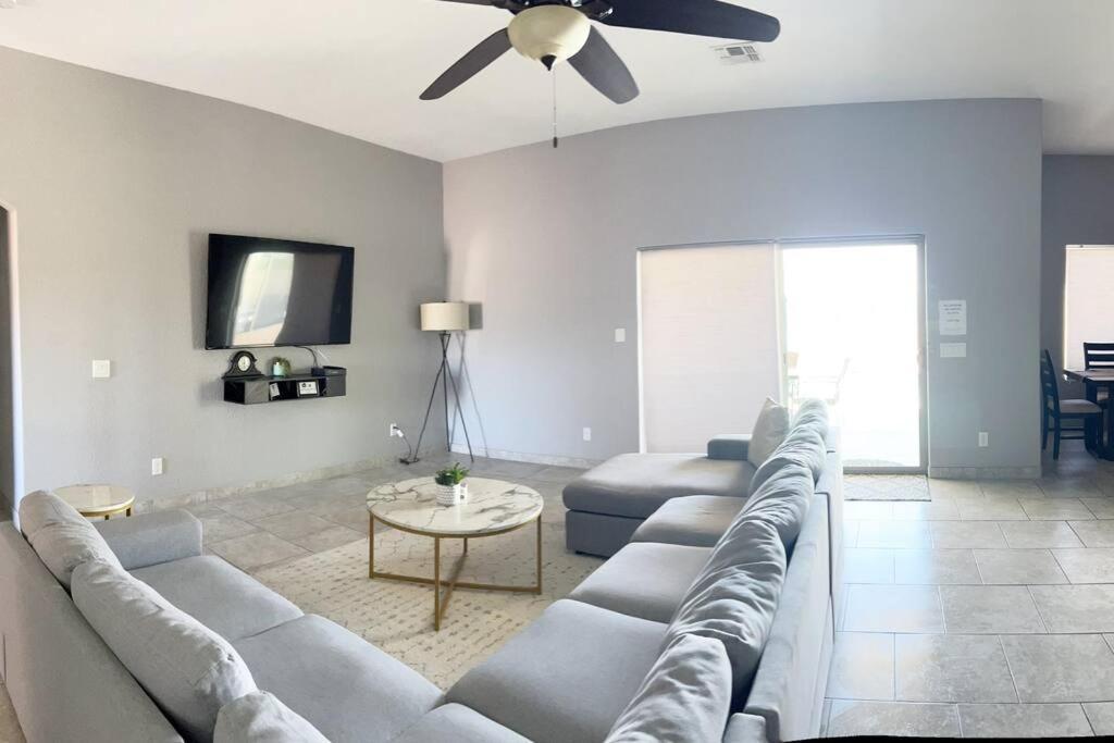 Havasu Retreat! Pool, Spa, Gym & View Lake Havasu City Ngoại thất bức ảnh