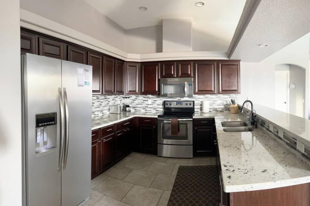 Havasu Retreat! Pool, Spa, Gym & View Lake Havasu City Ngoại thất bức ảnh